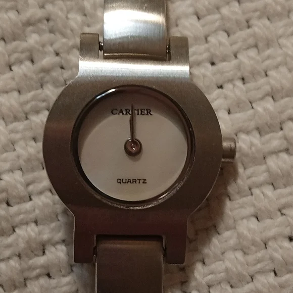 Cartier Quartz Watch - Picture 4 of 9